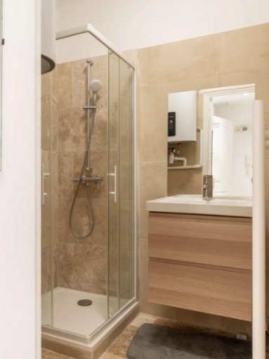 Contemporary, Flats / Apartments, Bathroom