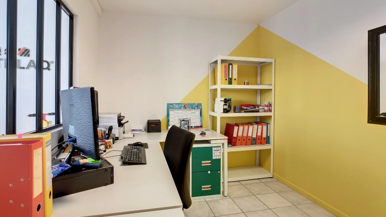Industriel, Minimaliste, Contemporain, Bâtiment professionnel