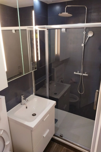 Contemporary, Flats / Apartments, Bathroom