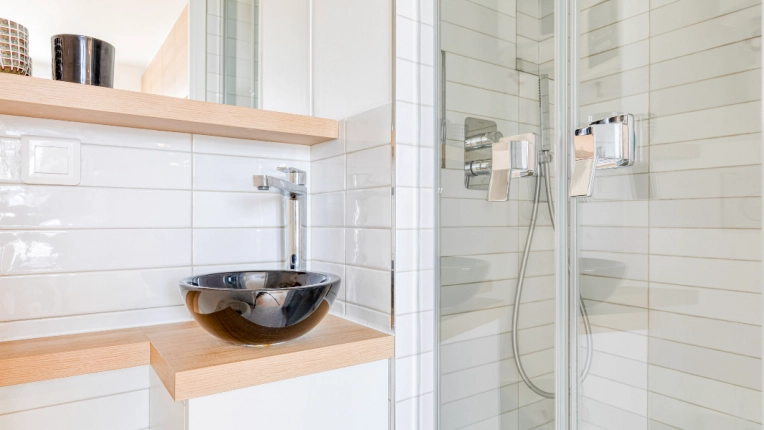 Minimalist, Contemporary, Flats / Apartments, Bathroom