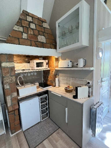 Chic, Tiny house