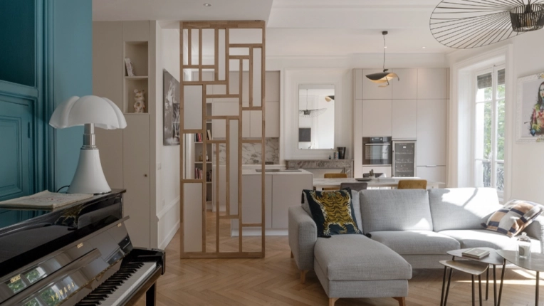 Flats / Apartments, Chic