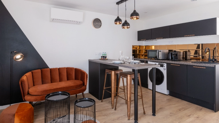 Home, Contemporary, Flats / Apartments