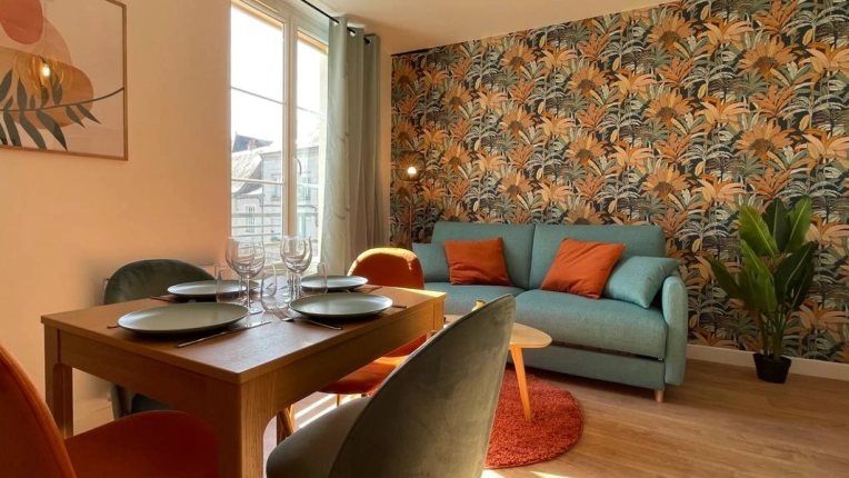 Flats / Apartments, Vintage