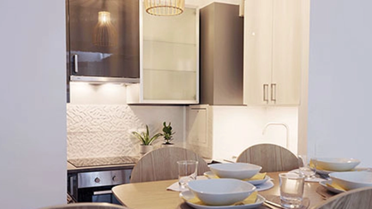 Contemporary, Flats / Apartments