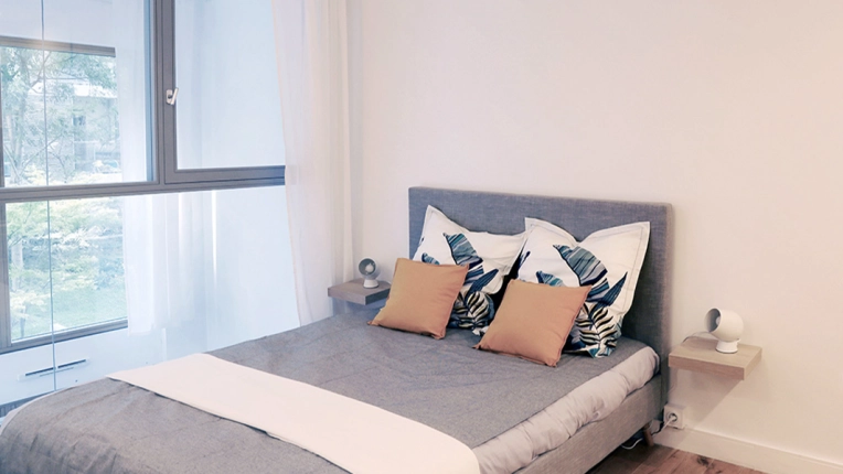 Contemporary, Flats / Apartments