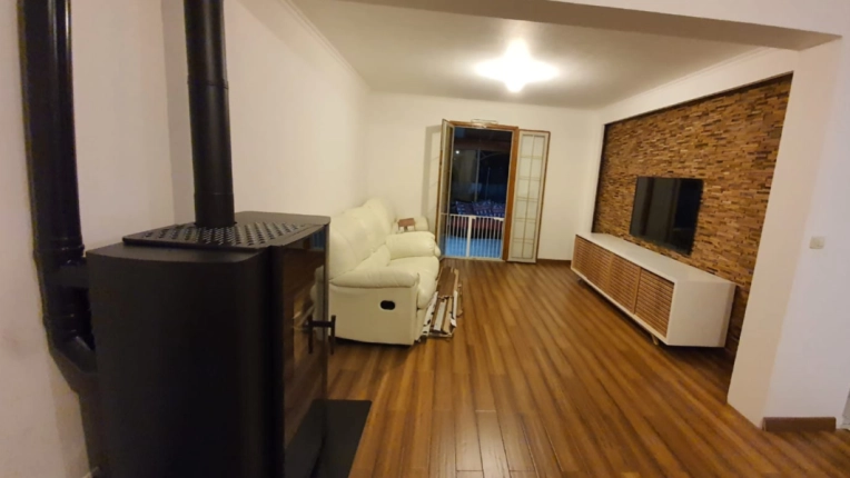 Contemporary, Living room