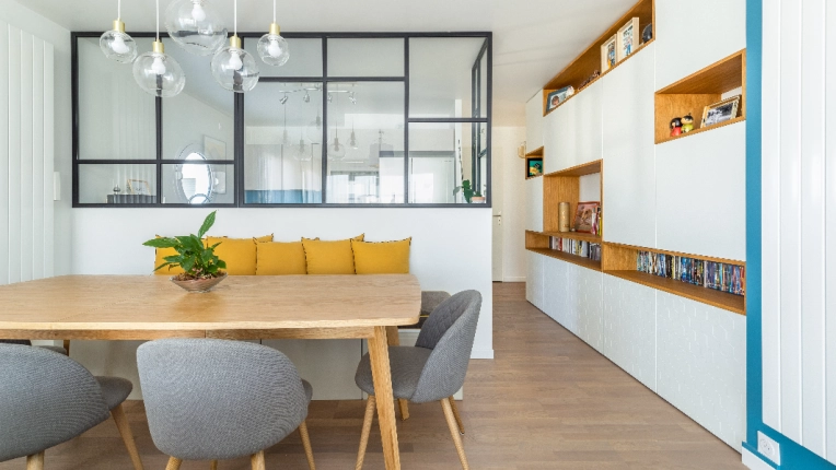 Industrial, Minimalist, Contemporary, Scandinavian, Flats / Apartments, Kitchen, Chic, Living room
