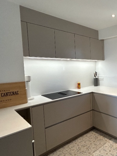 Contemporary, Flats / Apartments