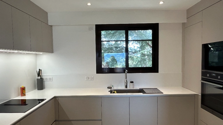 Contemporary, Flats / Apartments