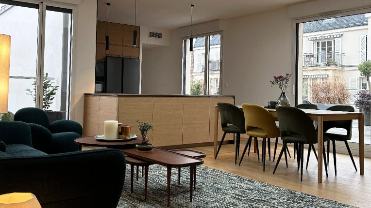Contemporary, Flats / Apartments