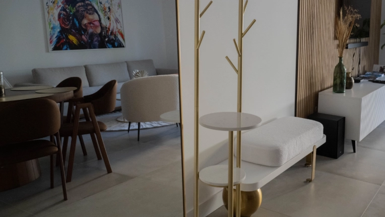 Minimalist, Contemporary, Flats / Apartments, Chic, Living room