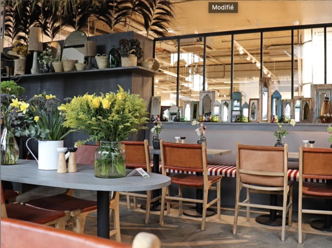 Bohemian, Buildings Open to the Public, Restaurant