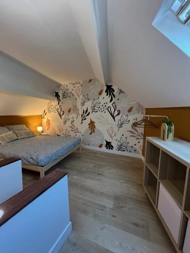 Contemporary, Room, Remote Coaching