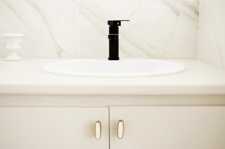 Minimalist, Contemporary, Bathroom, Chic, Consultation Visit, Full Project, Coach shopping, Shopping list