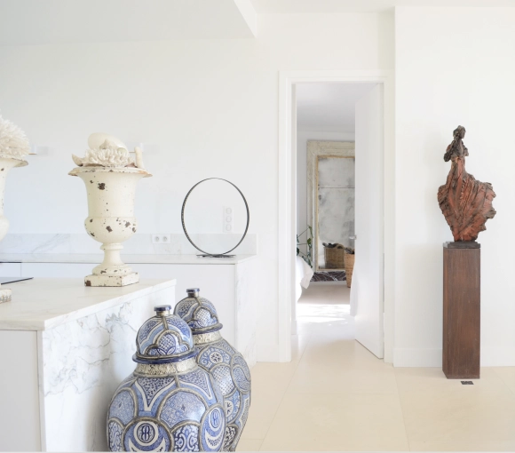 Minimalist, Contemporary, Chic, Living room, Consultation Visit, Full Project, Coach shopping, Shopping list