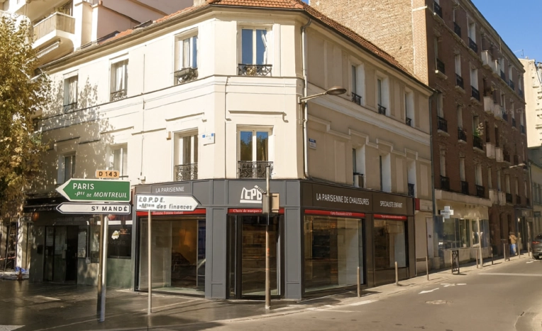 Industrial, Minimalist, Restaurant, Chic