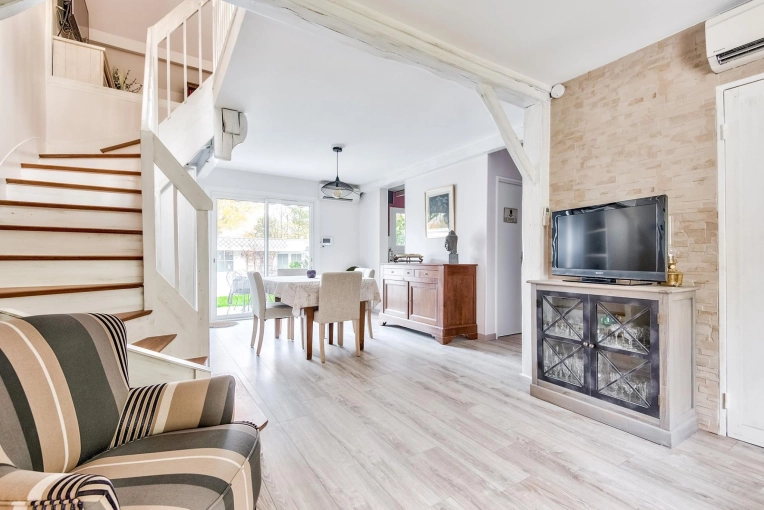 Chic, Living room, Full Project