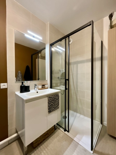 Industrial, Contemporary, Bathroom