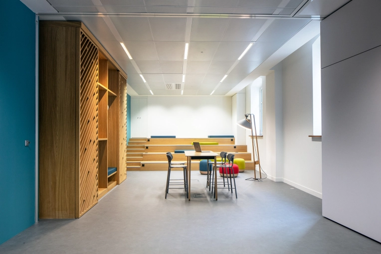 Minimalist, Contemporary, Commercial Buildings, Full Project