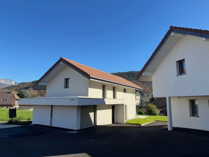 Contemporary, Buildings Open to the Public, Full Project