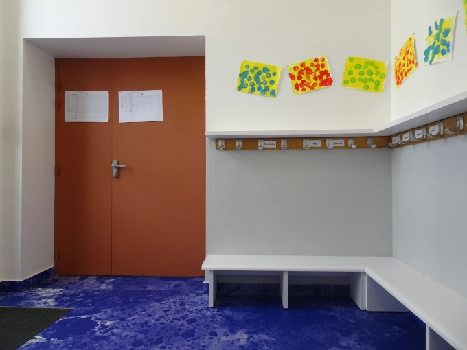 Bohème, Bâtiment accueillant du public, Vintage, Projet complet