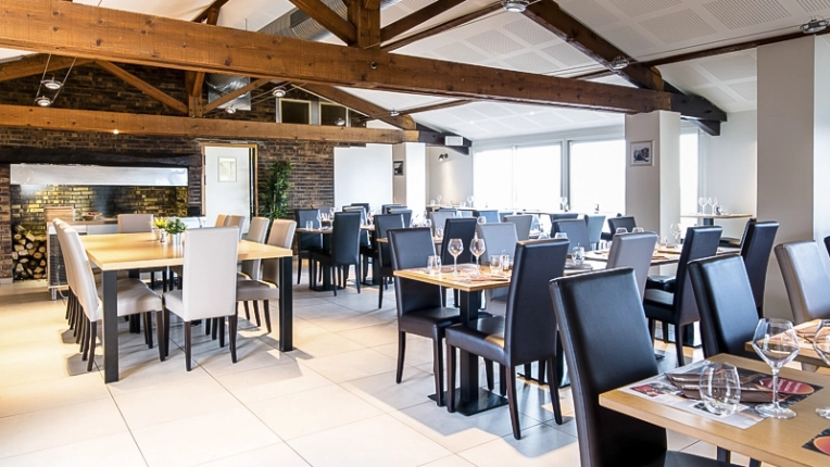 Restaurant, Chic, Consultation Visit, Creation of exclusive furniture, 3D ambiance, Plan