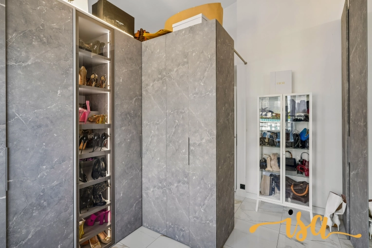 Industrial, Contemporary, Chic, Dressing, Consultation Visit, Full Project, Creation of exclusive furniture, Shopping list, 3D ambiance, Plan, Renovation