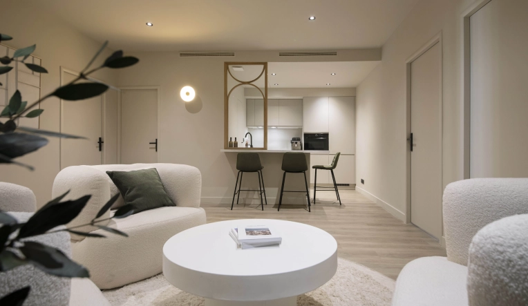 Contemporary, Office
