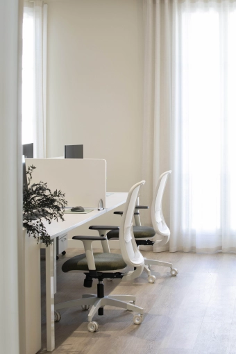 Contemporary, Office