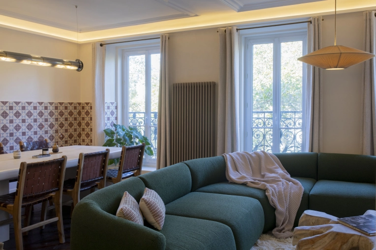 Contemporary, Flats / Apartments, Chic, Nature, Consultation Visit, Full Project, Creation of exclusive furniture, 3D ambiance, Plan, Renovation