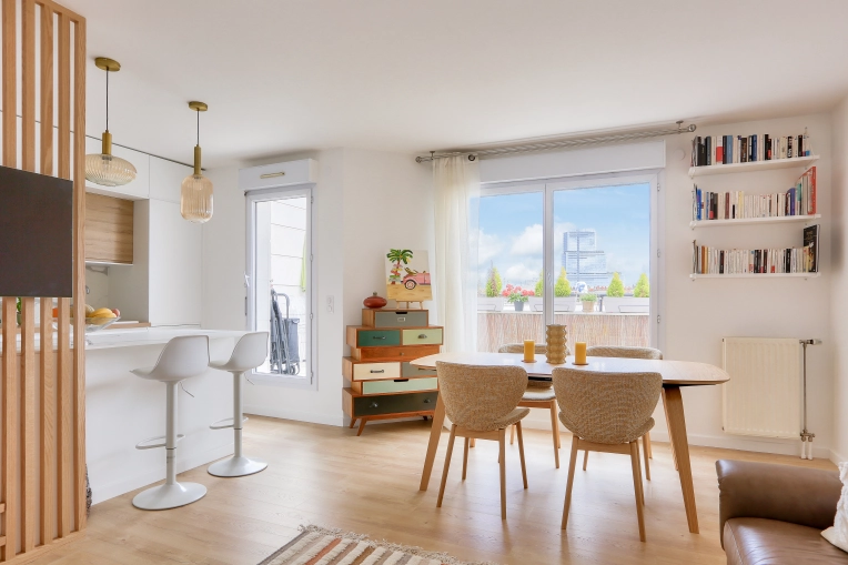Contemporary, Flats / Apartments