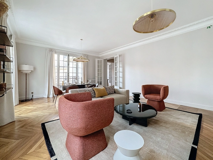 Contemporary, Chic, Living room, Consultation Visit, Full Project, Remote Coaching, Shopping list, 3D ambiance, Plan