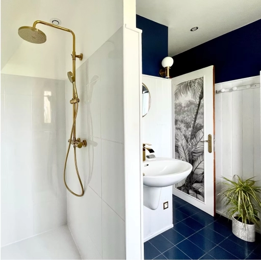 Contemporary, Bathroom, Chic