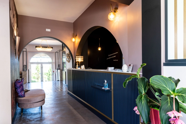 Hotel, Vintage, Full Project