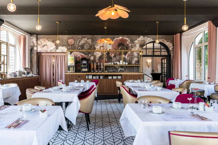 Hotel, Vintage, Full Project