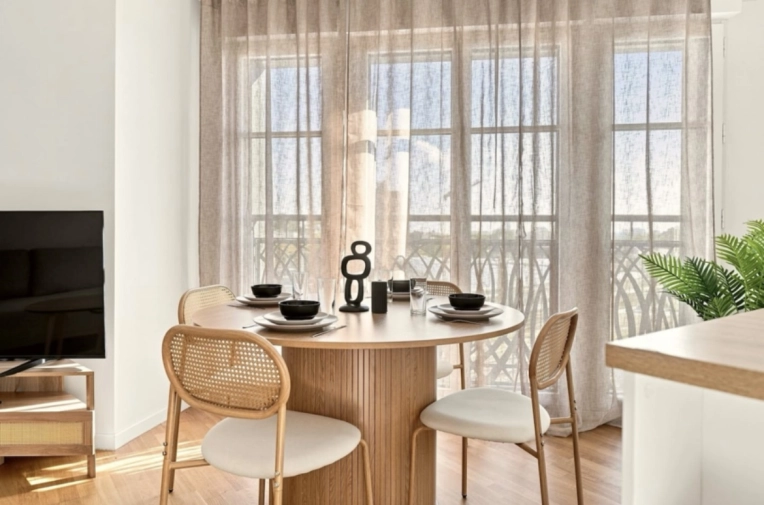 Bohemian, Minimalist, Scandinavian, Flats / Apartments, Dining room, Consultation Visit, Full Project, Remote Coaching, Shopping list, 3D ambiance