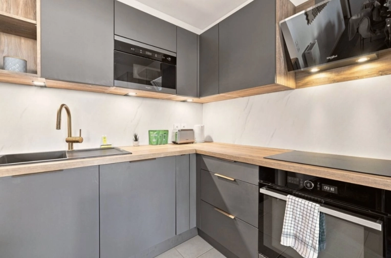Industrial, Contemporary, Flats / Apartments, Kitchen, Consultation Visit, Full Project, Shopping list, 3D ambiance, Plan